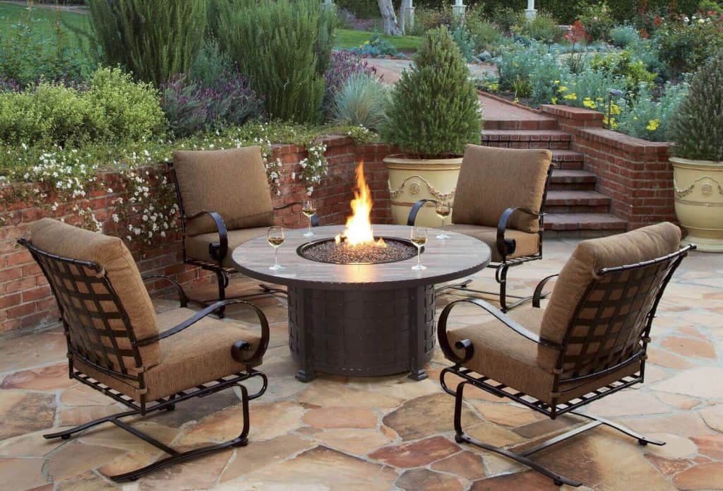How to Get Your Patio Furniture Ready for Winter