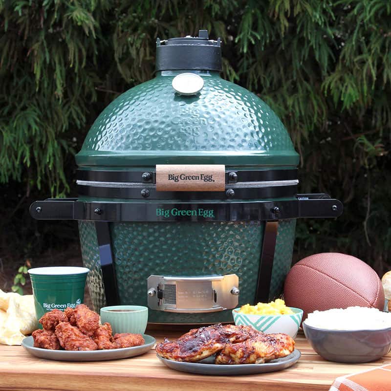 Tailgating with the MiniMax Big Green Egg