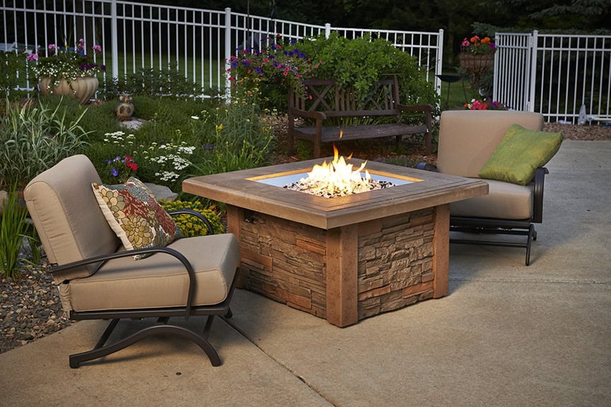 Outdoor Greatroom Naples Fire Pit Coffee Table –