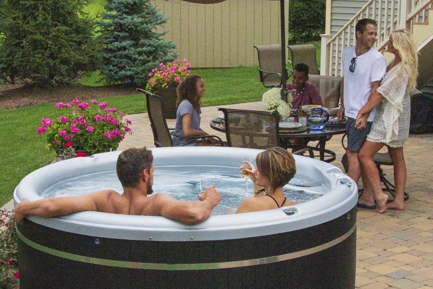 Crown XL 6 Person Hot Tub Ultra Modern Pool & Patio
